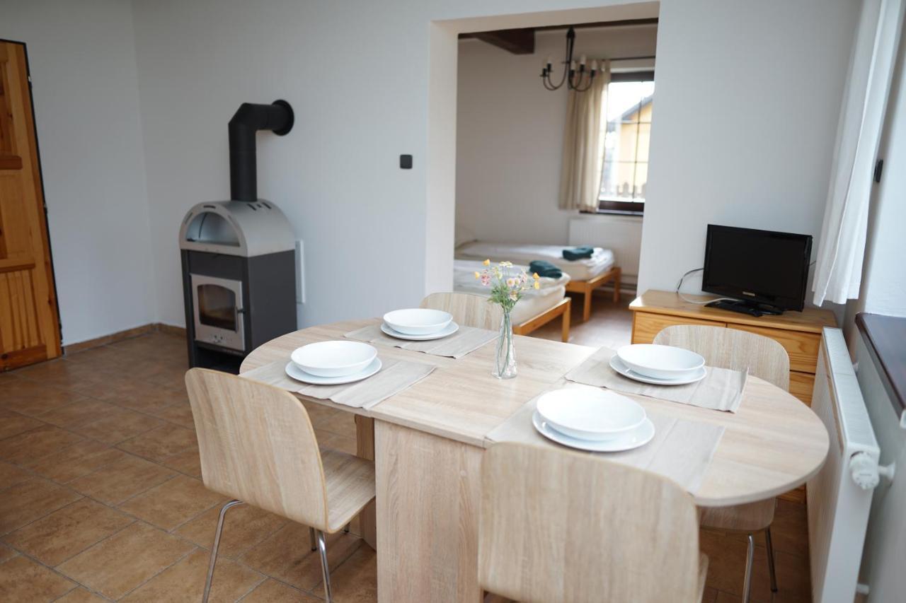 Apartmanove Ubytovani V Koutech Loucna nad Desnou Ngoại thất bức ảnh
