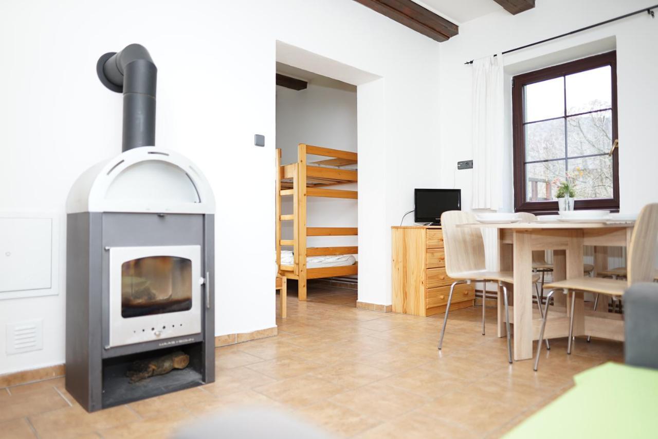 Apartmanove Ubytovani V Koutech Loucna nad Desnou Ngoại thất bức ảnh